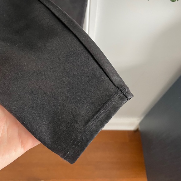 SPANX Faux Leather Leggings - Picture 5 of 6